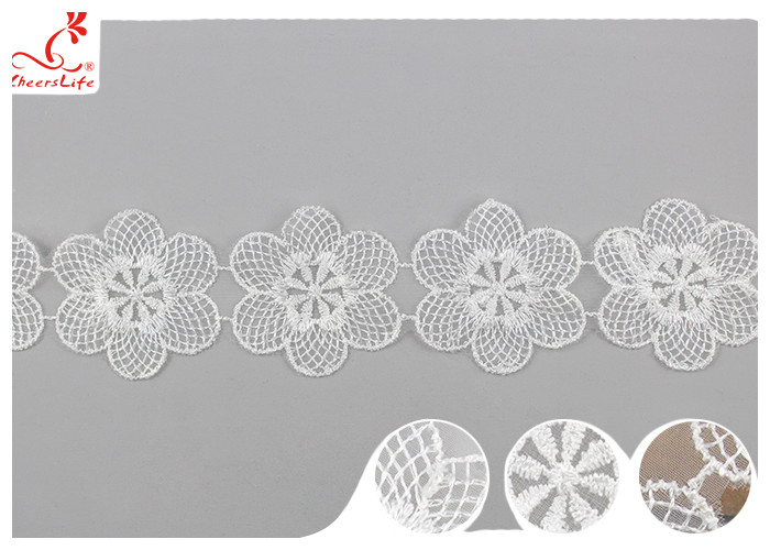 Azo Free Dyeing OEKO - TEX Nylon Lace Trim / Tulle Floral Embroidered Mesh Fabric