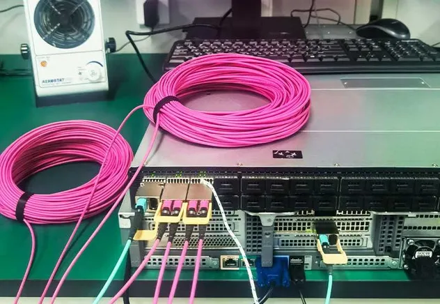 40GB/S Qsfp+ 850nm MPO 150m Transceiver Price Negotiable Stock