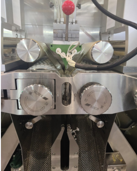 10 Inch Big Servo Softgel Capsule Filling Machine
