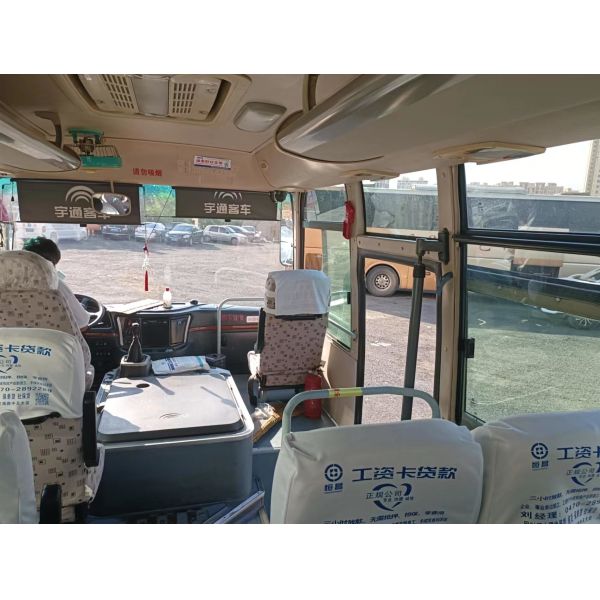 31 Seater Mini Bus Yutong Front Engine Bus Passenger Van ZK6752D Used School Bus