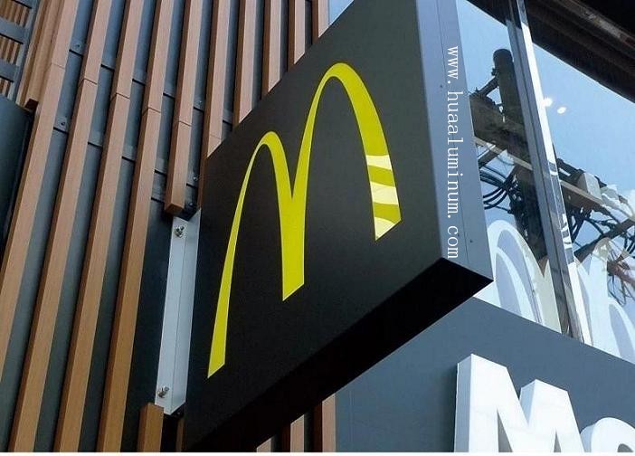 4x8ft Metal Plate Curtain Wall Panel Scratch Resistant For Exterior Cladding