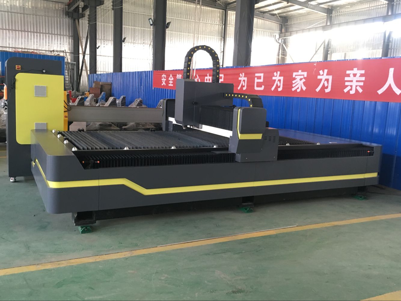 0.1mm-15mm Metal Fiber Laser Cutting Machine Excellent Dynamic Performance