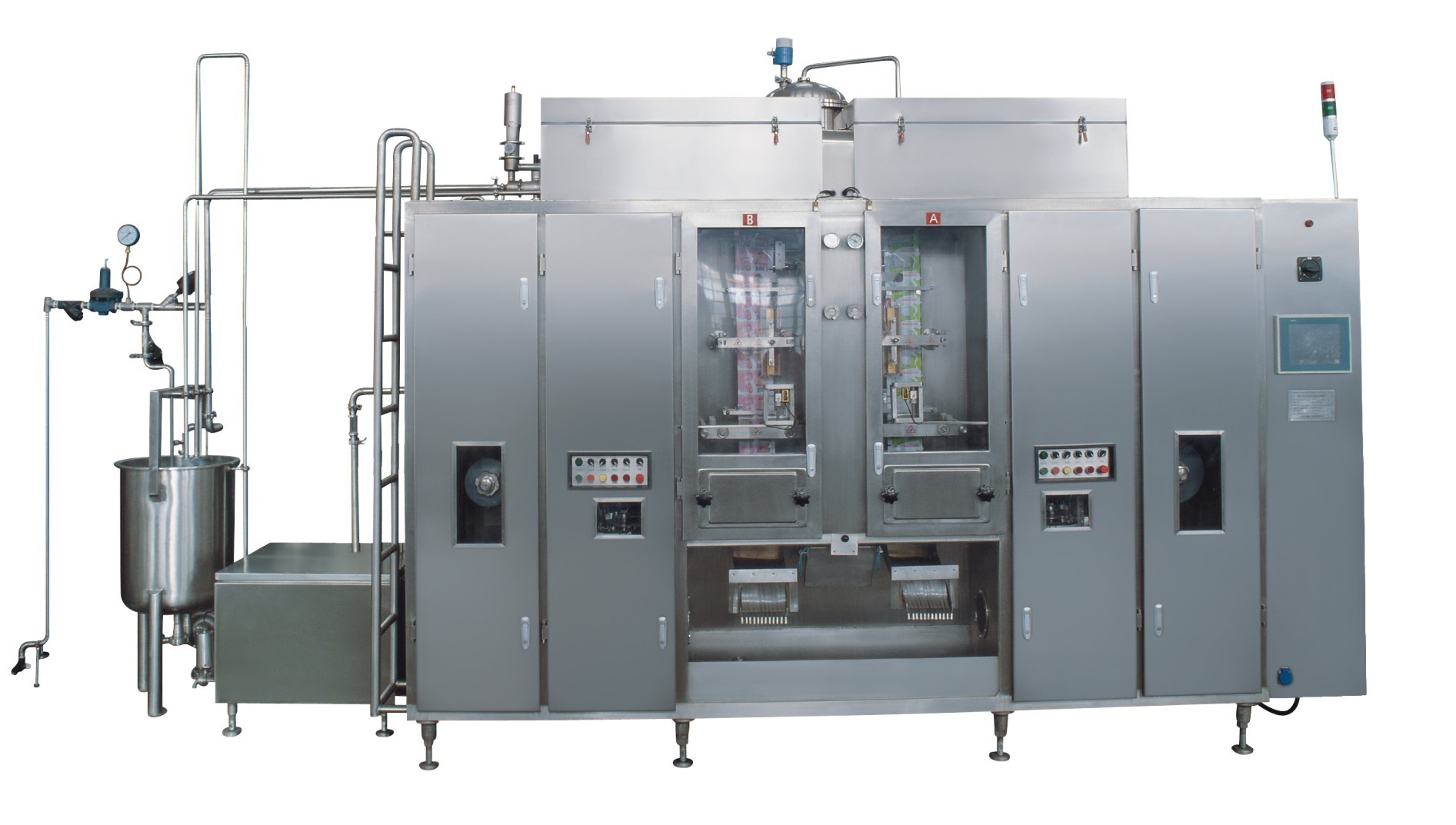 Pneumatic Structure Plastic Pouch Packing Machine , Juice Pouch Aseptic Filler Machine