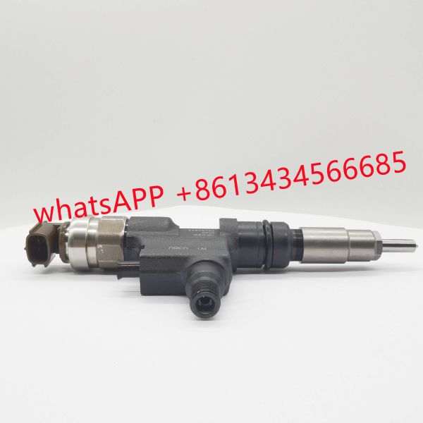 295050-0760 23670-E0380 Denso Diesel Fuel Injectors 23670-E0250 23670-E9260 For N04C EURO4 Engine