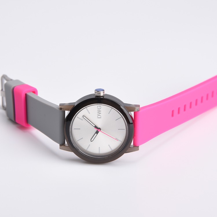 Fashion Stainless Steel Back Quartz Movement Watch 42 Mm Case Diameter