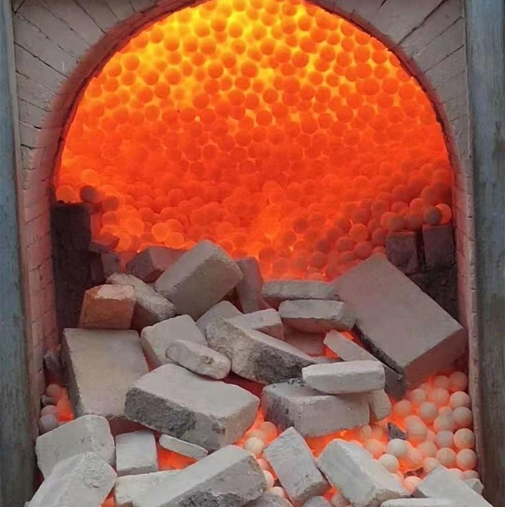 Hot Blast Stove and Heat Transformer Essential High Alumina Ball with CrO Content %