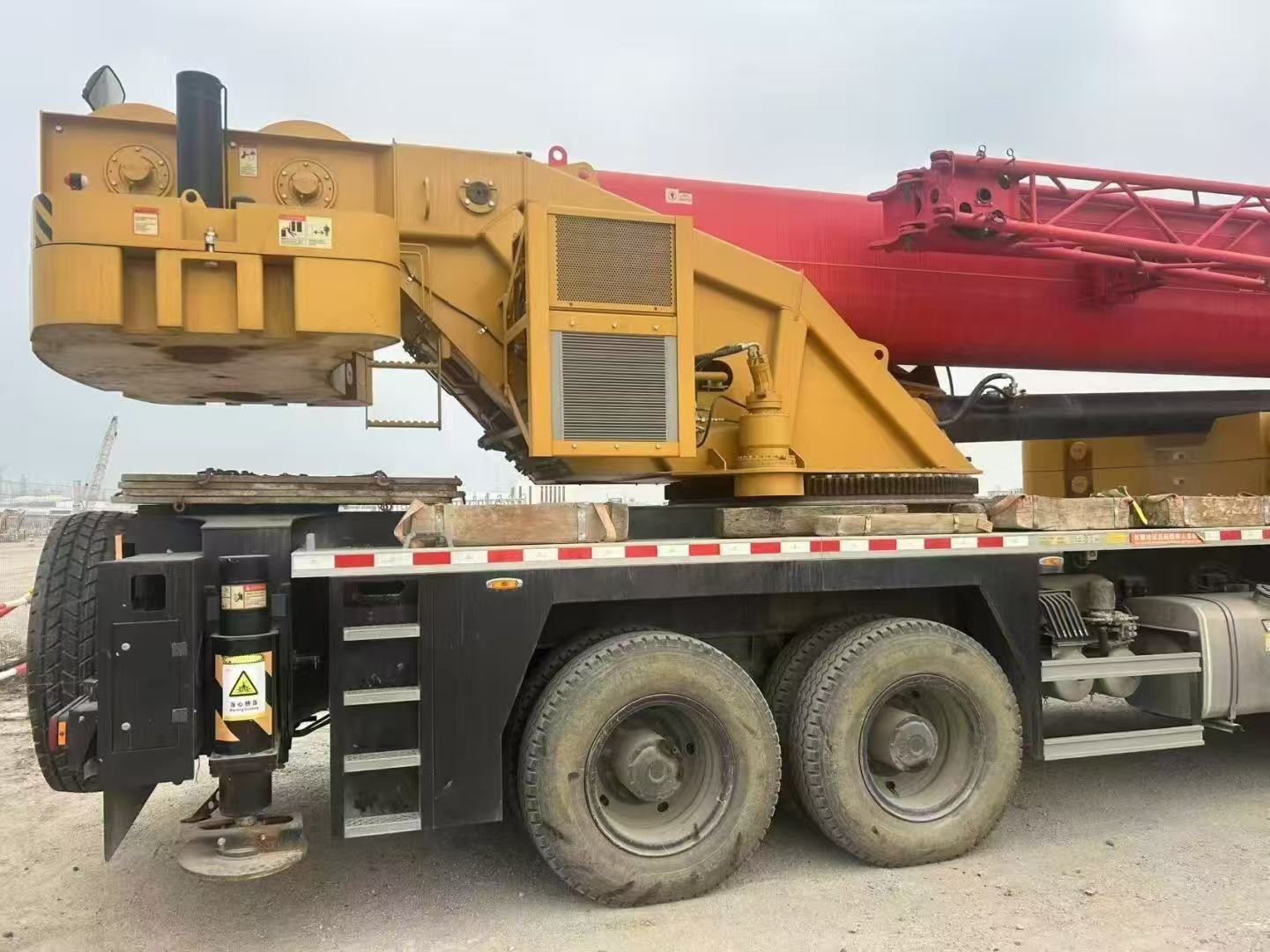 Hydraulic Straight Arm Mobile Truck Crane 80 Tons Max Working Height 50 Meters Direct Source 2022 Year Production