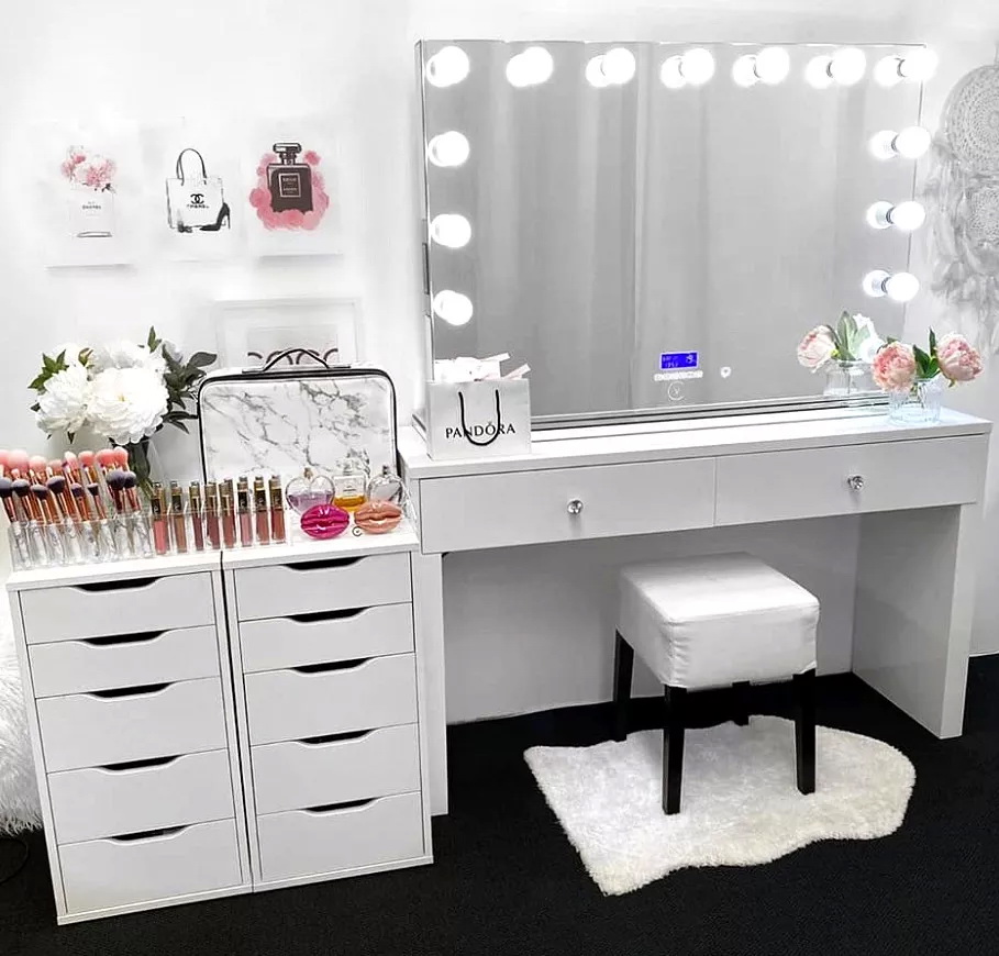 Led Mirrored Makeup Vanity Hollywood Dressing Table OEM