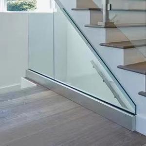 China Custom Frameless Glass Railing Modern Style Easy Installation wholesale