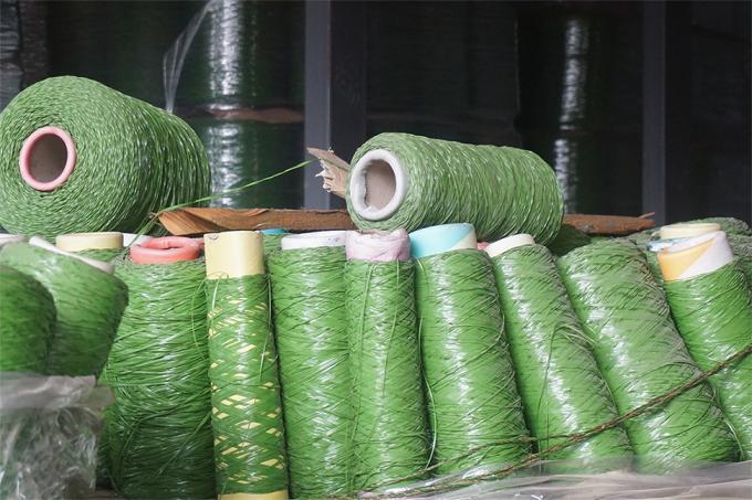 50mm L Stem Shape Synthetic Grass For Soccer Fields Durable Light Green