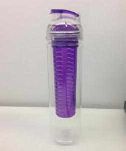 China 800ml Tritan fruit infuser water bottle wholesale