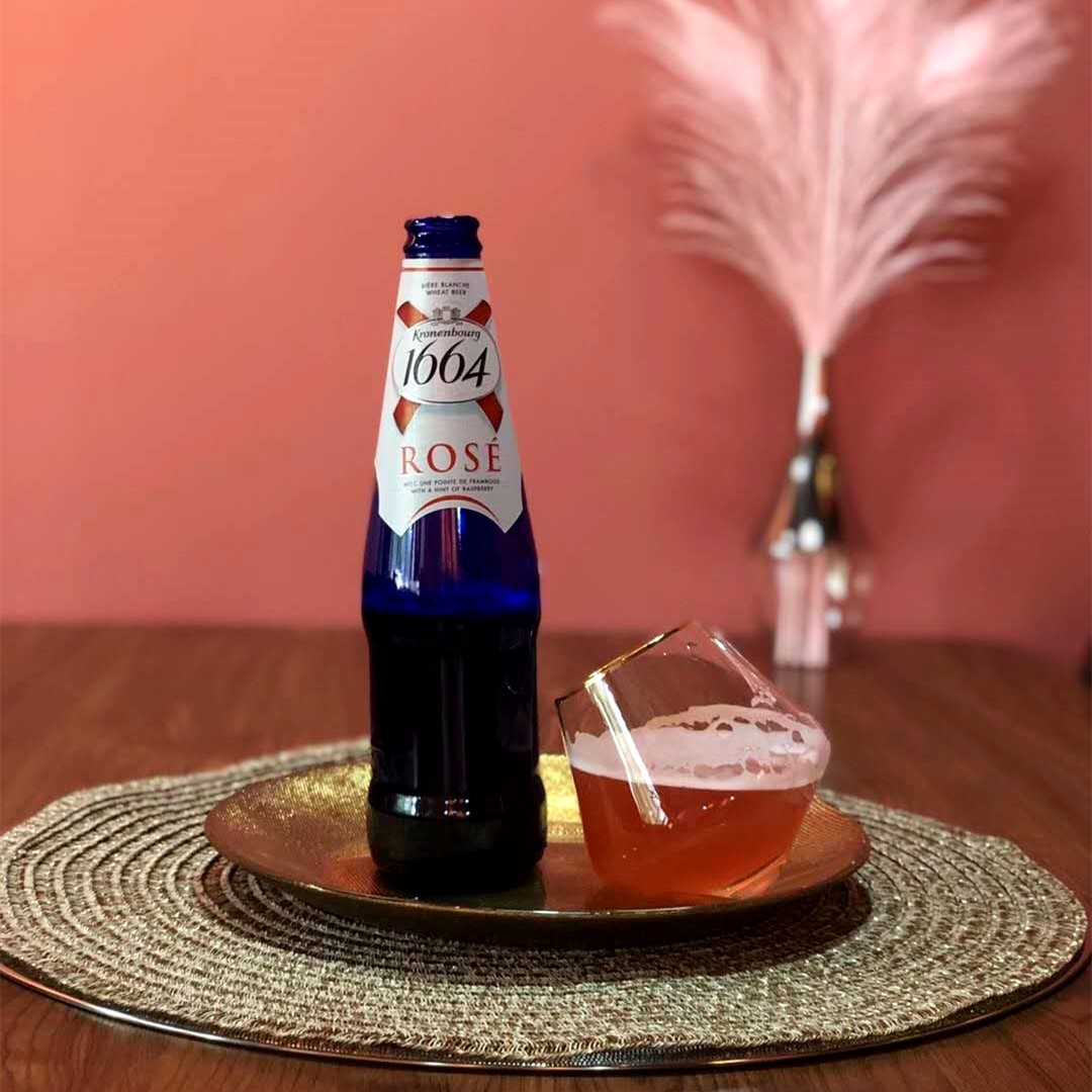New Style Unique Shaped Crystal Whiskey Glasses , Tumbler Drinking Glass For Home