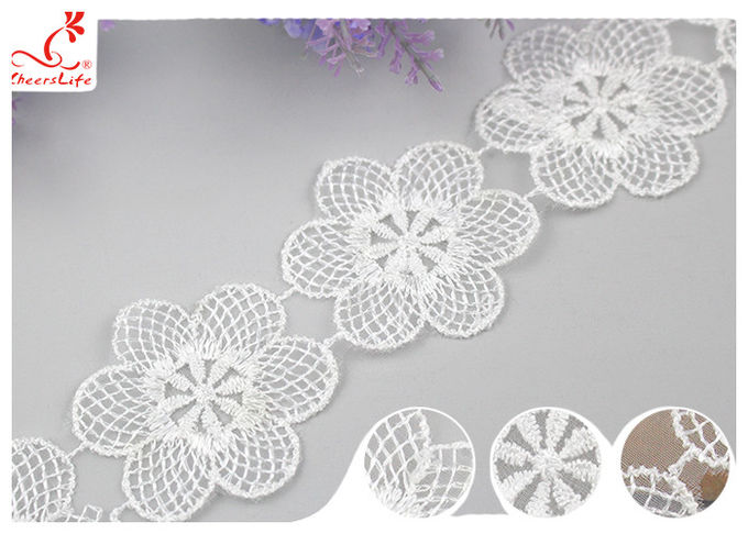 Azo Free Dyeing OEKO - TEX Nylon Lace Trim / Tulle Floral Embroidered Mesh Fabric