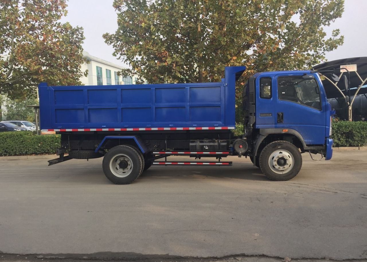 White 20-30T Sinotruk 4x2 Professional Heavy Duty Dump Truck 6 Wheeler For Middle Lift System