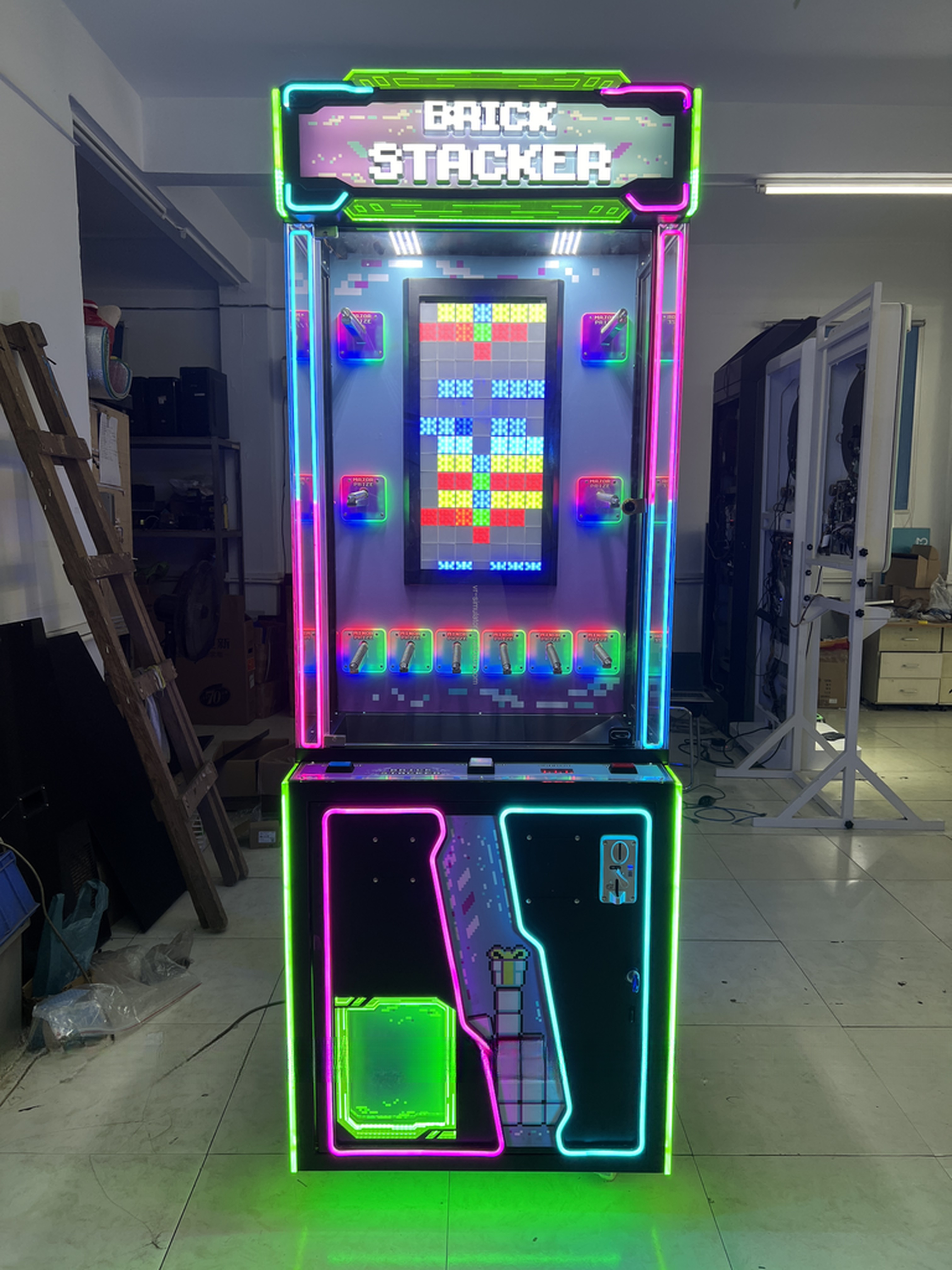 Brick Stacker Gift Game Machine Gift Vending Machine OEM Welcomed