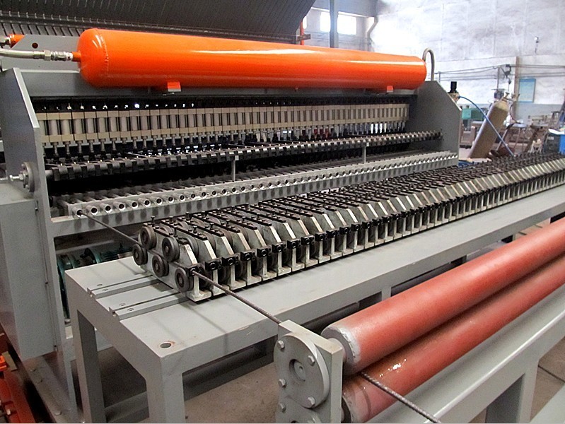 Welding Steel 2500mm Wire Mesh Making Machine PLC Control For 2D Fence