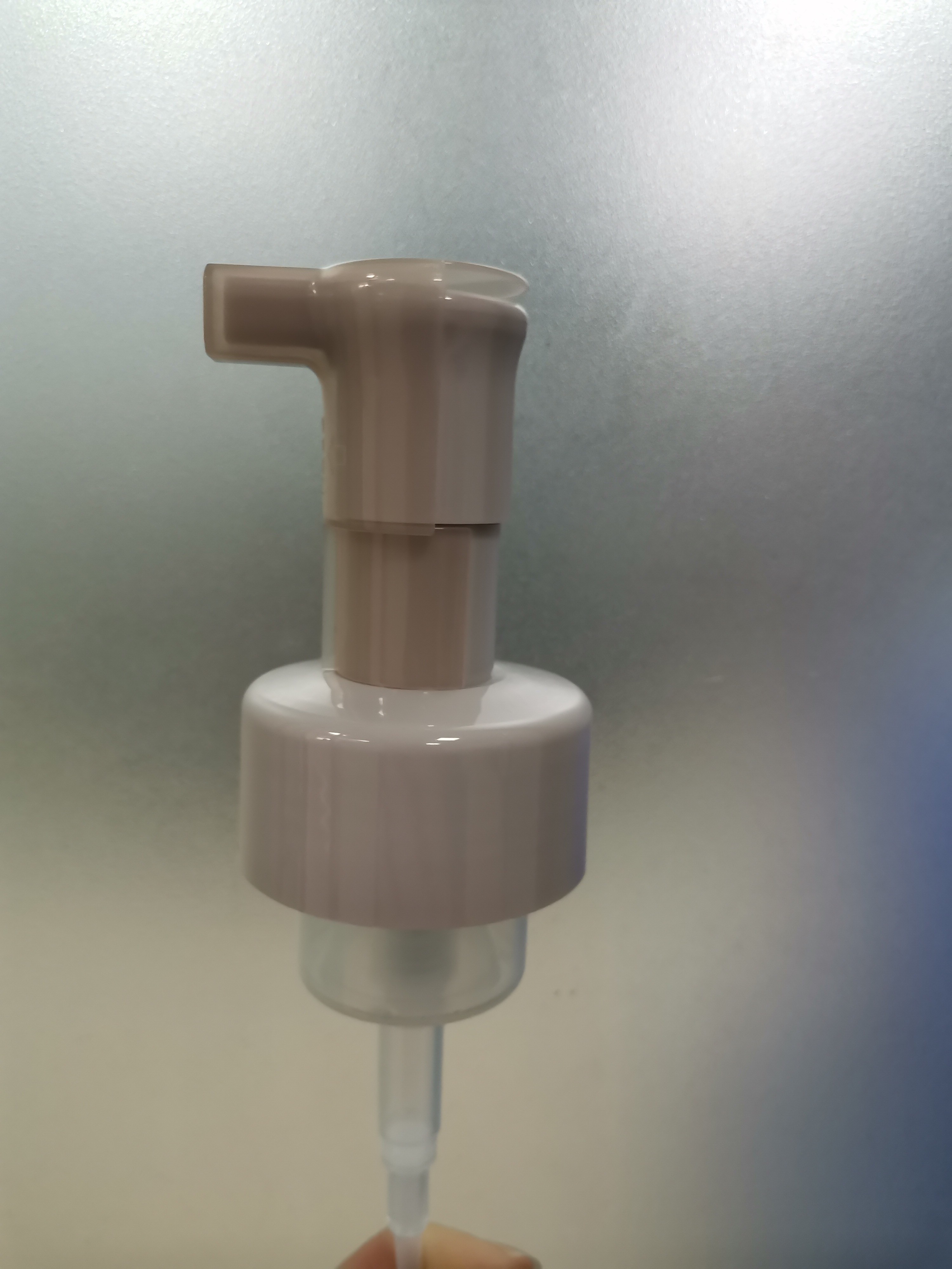 Custom Order Accepted Cosmetic Dispenser Pump With Clip Lock Way