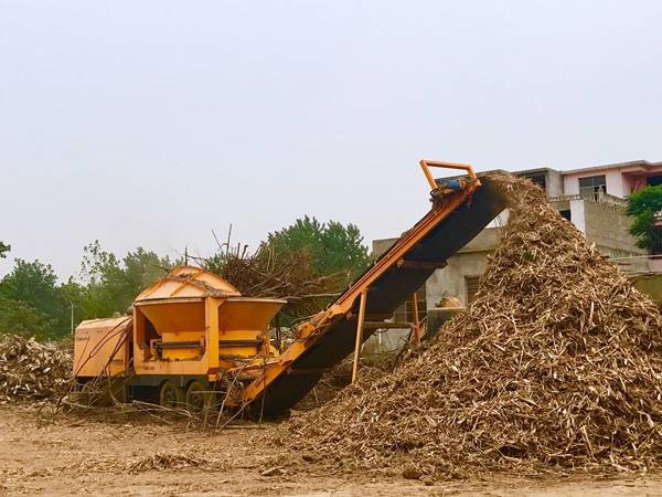 Industrial Wood Grinding Stump Grinder for sale, Tree/Stump/Pallet Chipper Shredder Crusher for Thailand
