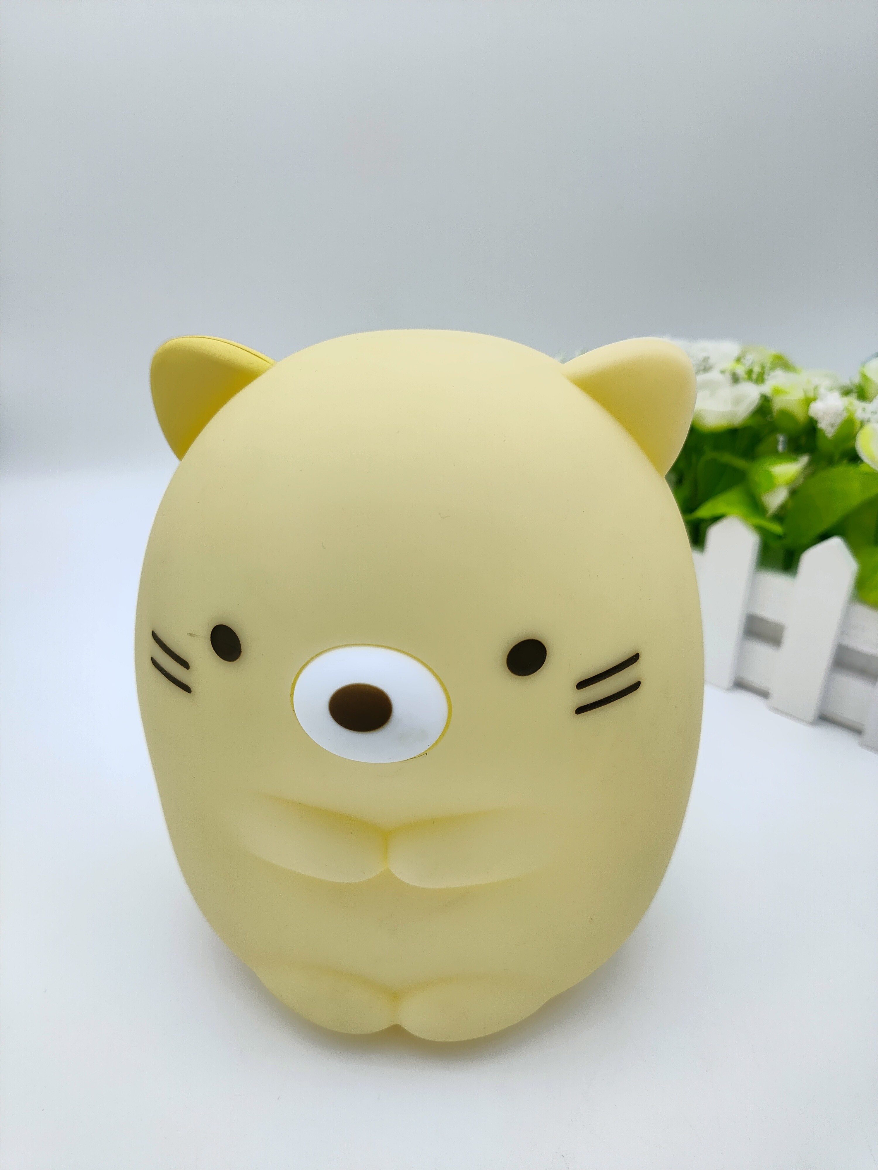Decoration Soft Silicone Toys Color Changing Night Light ODM