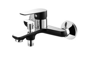 China Brass Bathtub Tap Single-Lever Bath Shower Faucet half chrome half black wholesale