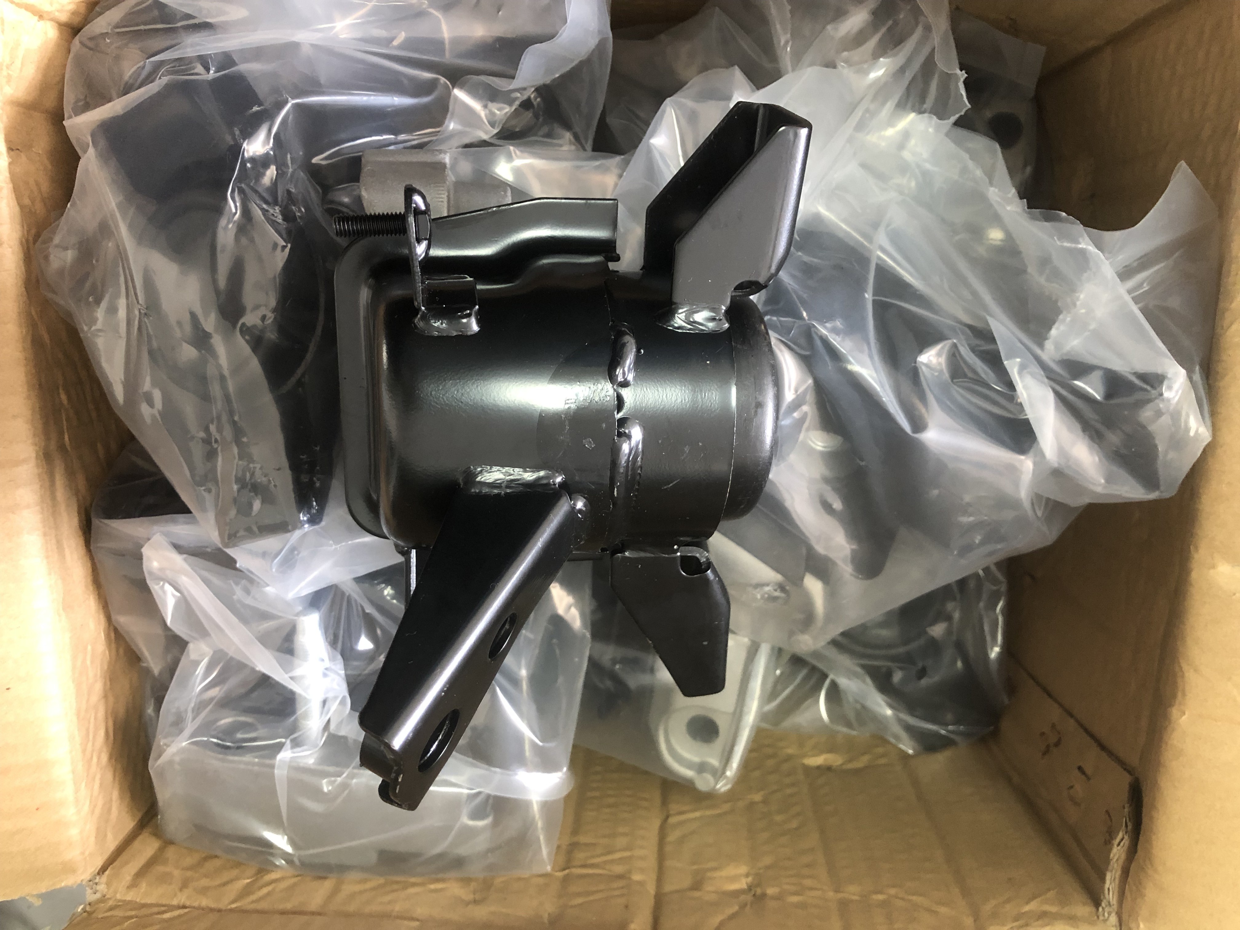 ME21165 Car Engine Mounting 12305-0H040 12305-0H050 For Toyota RAV4 SUV 2.0 4WD