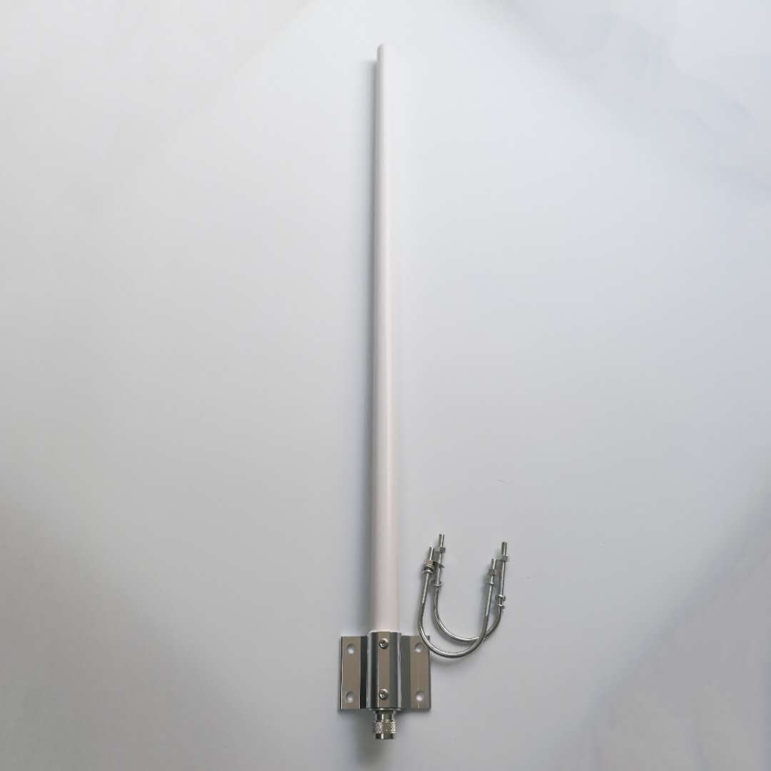 50omh Impedance 698-2700MHz 10km 18dBi Fiberglass Antenna with N Female Connector
