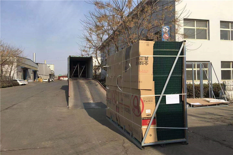 Outdoor PVC Coated Wire Fencing Decorative Welded Wire Fence Panels