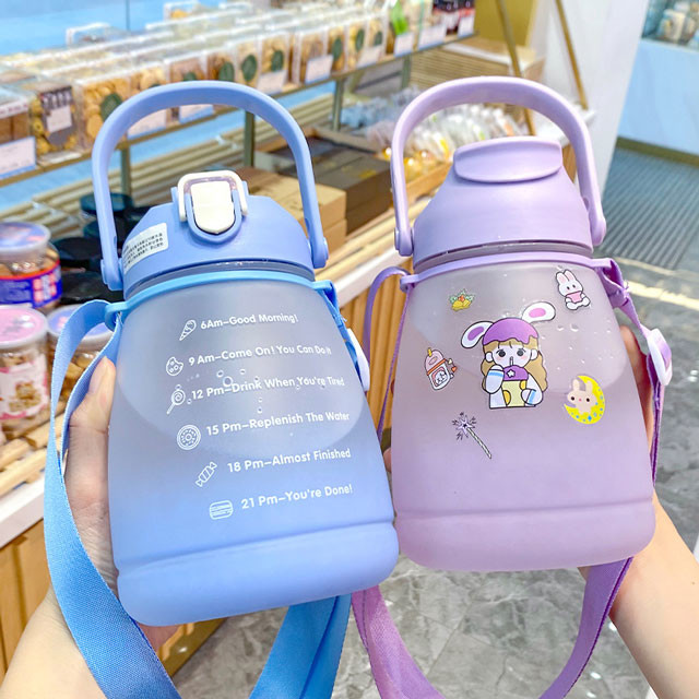 Outdoor Custom Drinking Cups Large Plastic Bpa Free Water Bottles With Rope 1300ml