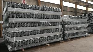 China Crash Barrier Hot Dip Galvanizing 4mm W Beam Guard Rail/ highway guardrail / Finland type wholesale