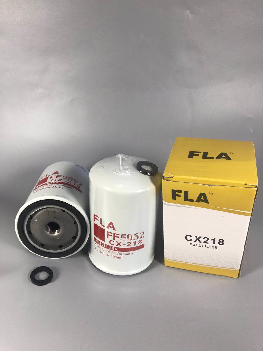 Komatsu Fuel Water Separator Filter Excellent Abrasion Resistance Galvanized Steel Cage