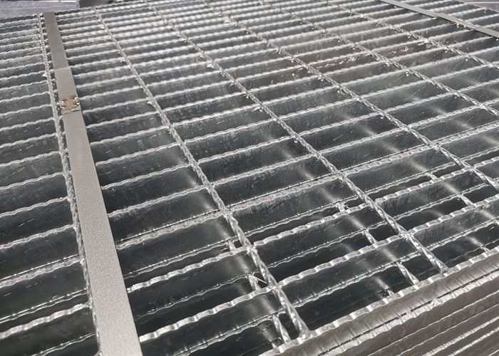 Anti Skid Galvanised Channel Grating Q195 Stainless Steel Driveway Drain Grate