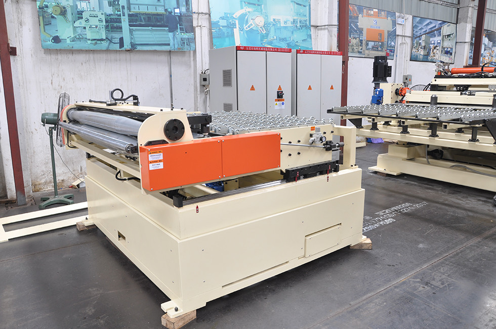 400mm Width Servo Roller Decoiler Straightener Feeder Sheet Metal Coil Process