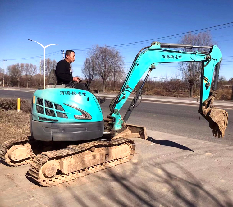 3 Ton Hitachi Kobelco SK30 Mini Excavator in Good Condition for Engineering Construction