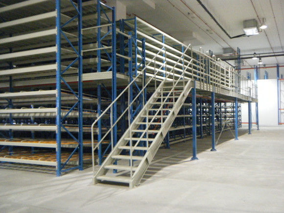 Full Easy Assembled Mezzanine Floor Racking System Steel Material For Cold Room