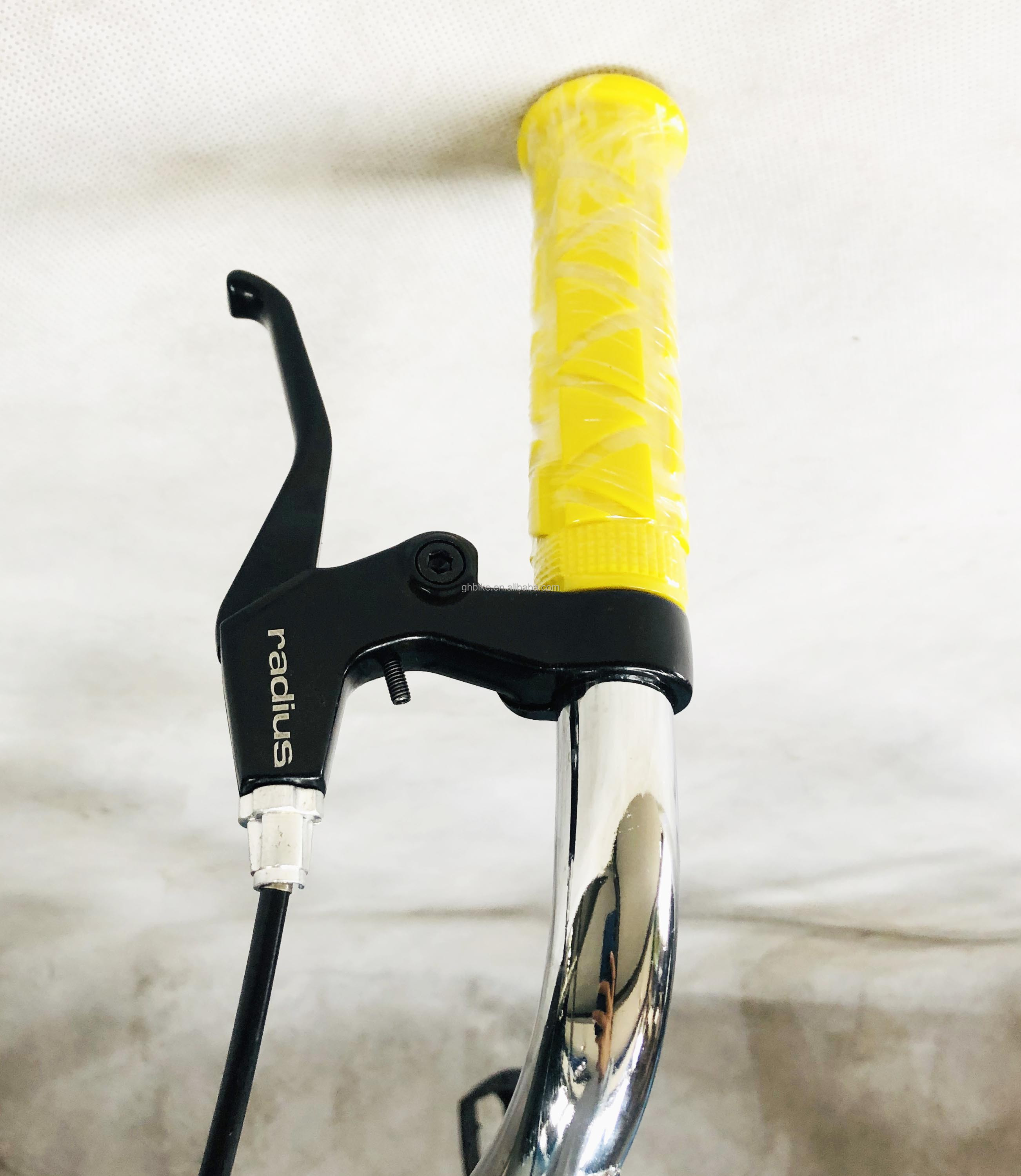 Customized Color 26" Single Speed BMX Bike with Hi-Ten Steel Frame and CE Certification