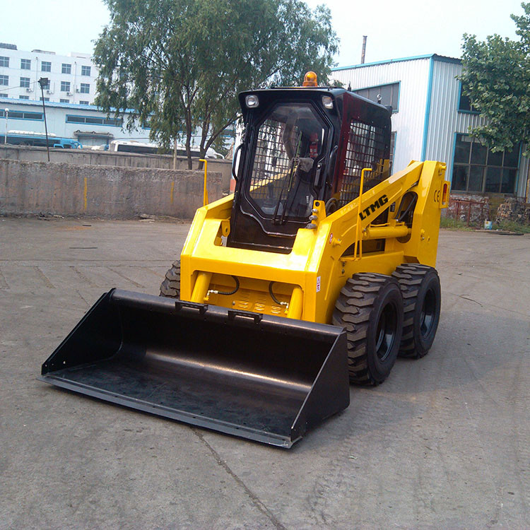 500kg Power Wheels Skid Steer Loader With Standard Bucket And Joystick Control