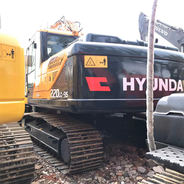 Korea Original Crawler 22 Ton Used Hyundai 220 Excavator Shipping Size 11530x3340x4165mm