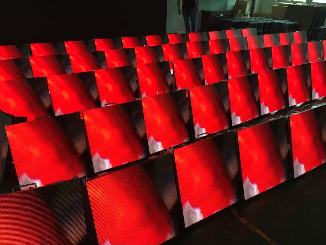 Indoor Full Color LED Display for Advertising Events and More High-Density P4 Video Wall with Advanced Control Technology and Wide Compatibility for
