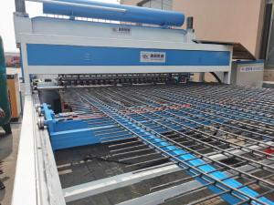 China 30PCS Park Protection 8mm Fence Mesh Welding Machine wholesale