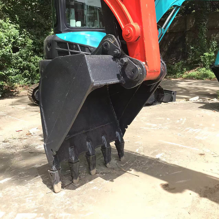 6 Ton Used Kubota KX163-5 Mini Excavator with 0-2000 Working Hours in Shanghai Stock