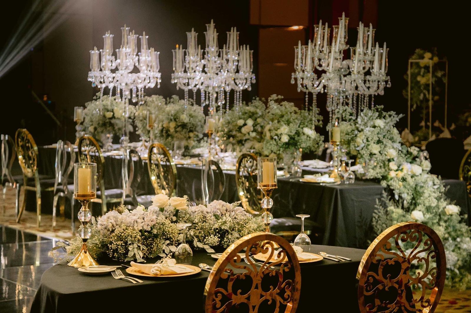 ZT-062 Chic 4 pcs different size white stem crystal pillar candle holder for decor wedding centerpieces