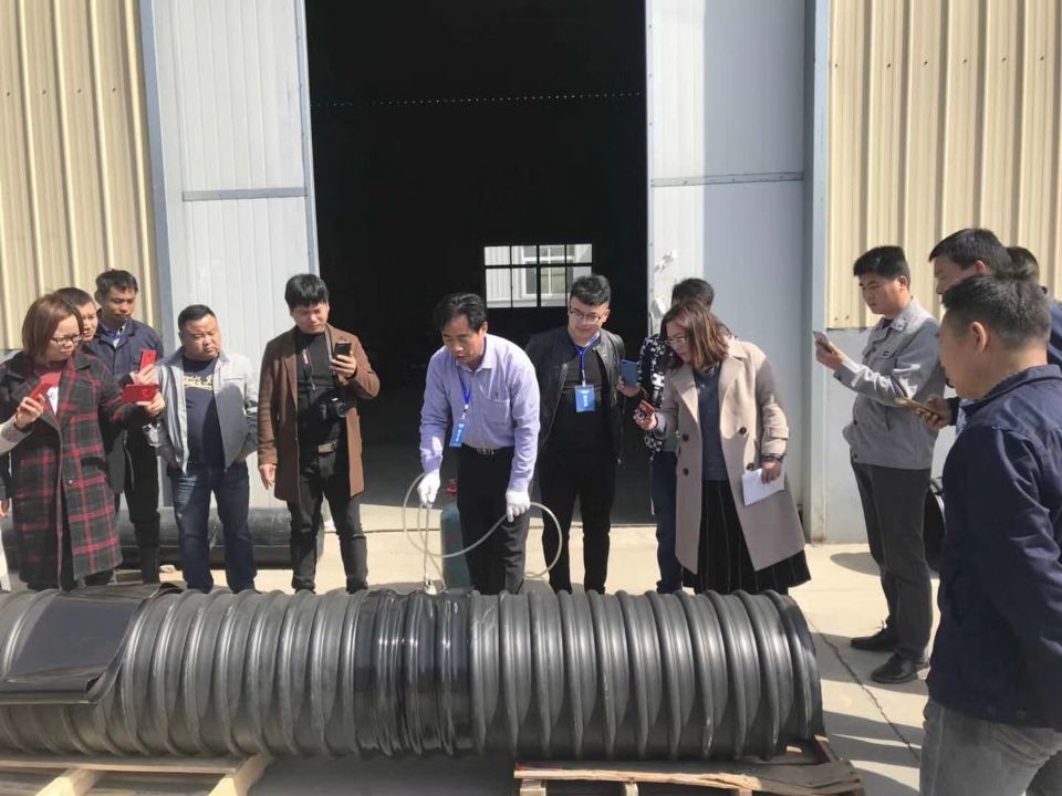 Wraparound Heat Shrinkable Sleeve For 3PE Oil Gas Pipe Girth Weld Straight Joint Field Coating