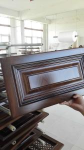 China Luxury black walnut solid wood kitchen cabinet door ,walnut raised kitchen cabinet door wholesale