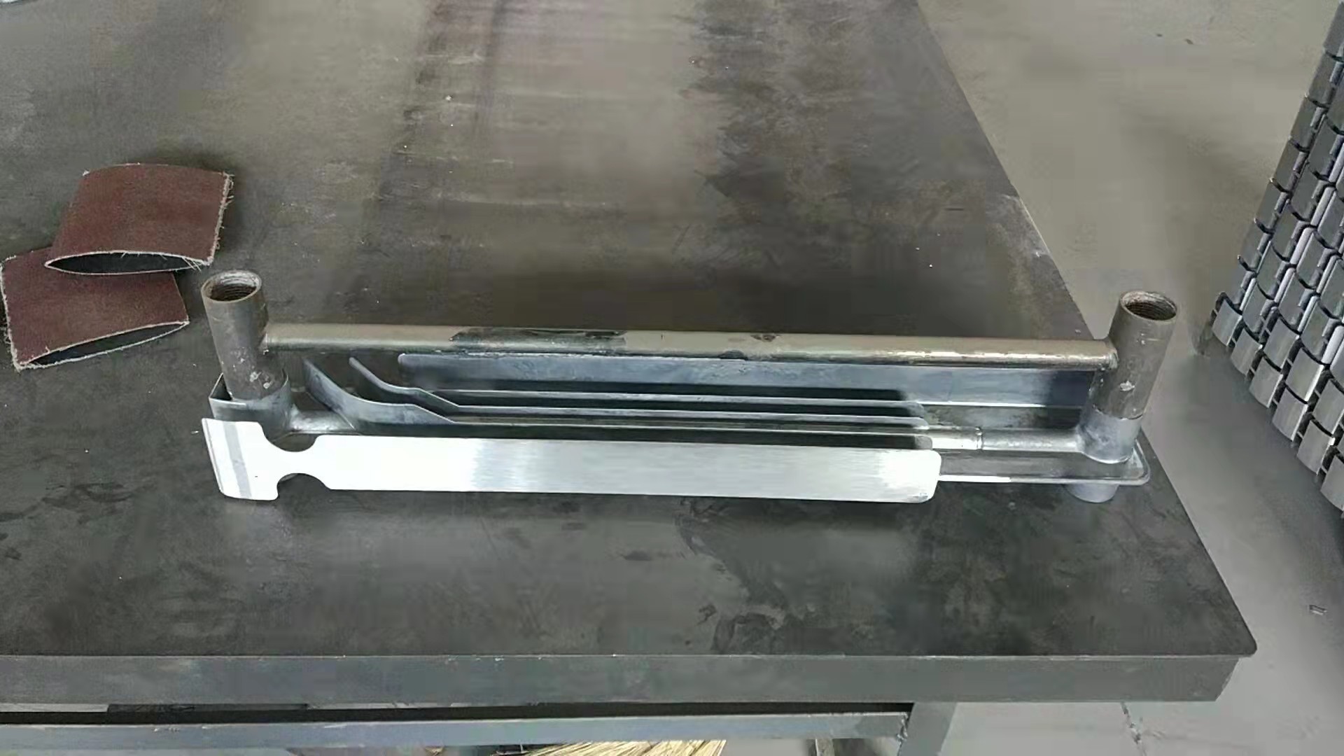 Bimetal Aluminium Hydronic Panel Radiator For Heating System