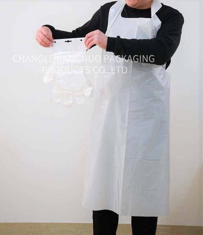 Medical Disposable White Plastic Aprons On The Roll , Colored Hygiene PE Aprons