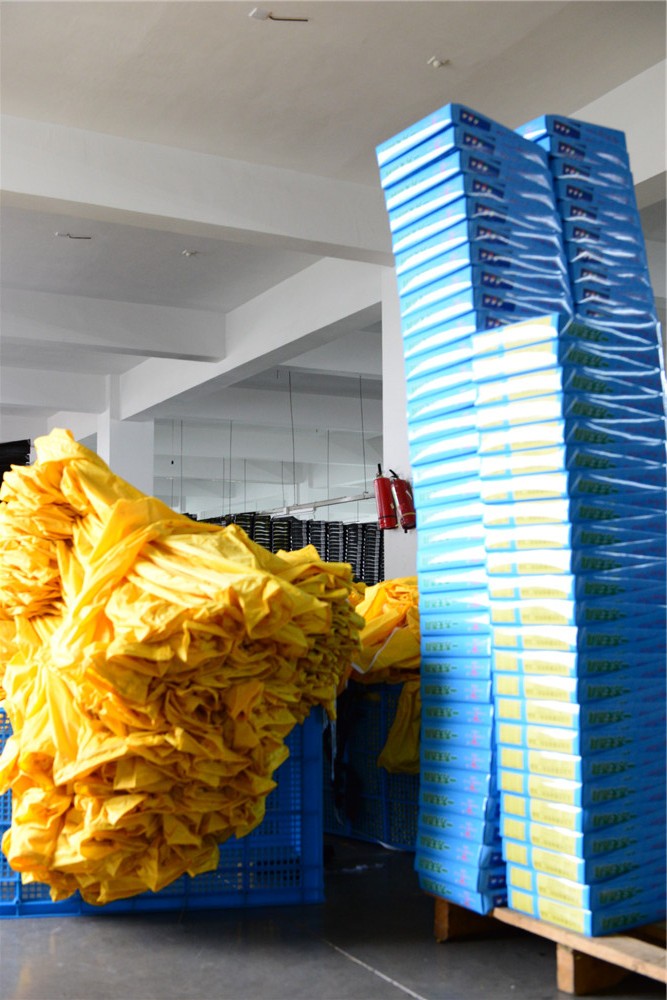 R101-O 100% Water Proof Rain Jacket Pant PVC Polyester Hooded Raincoat 0.25-0.55mm Thickness