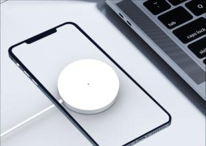 China 205KHZ 9V2A Output Magsafe Wireless Charger Portable FCC wholesale