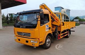 China 120HP Small Telescopic Crane , 4t Dongfeng Telescopic Boom Truck Mounted Crane wholesale