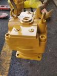 CAT336 Hydraulic Swing Motor 3349971 OEM Kawasaki Swing Motor M5X180CHB-11A-08D