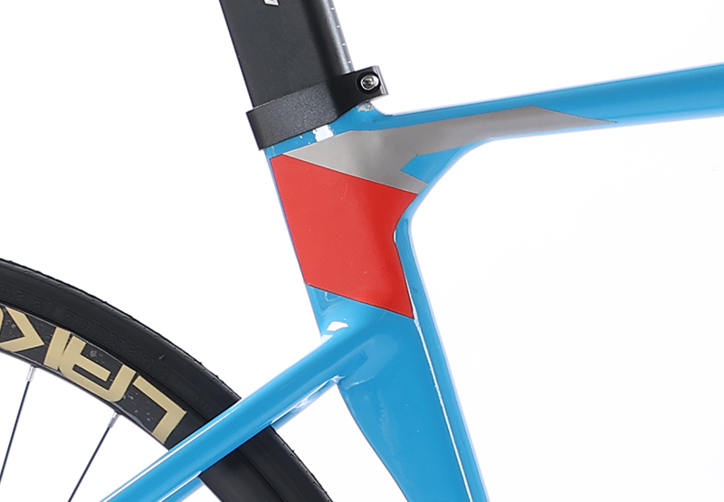 Man's Custom Gear Cycle Roadbike GOMID Simulated Carbon Fiber Racing Bicycle with Aluminum Alloy Frame and Steel Fork
